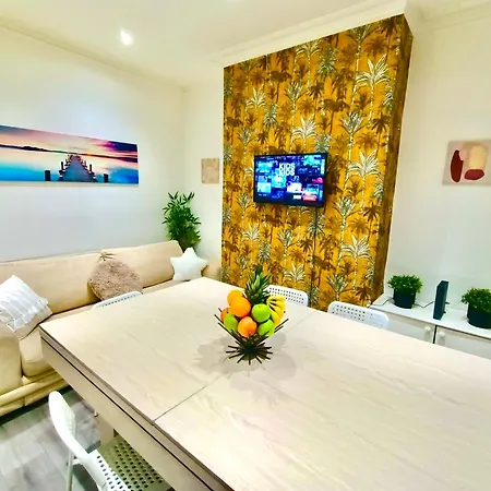 Lovely 4 Bedroom Home In Anfield - Near Stadium, City Centre, Sleeps 18 Liverpool Buitenkant foto