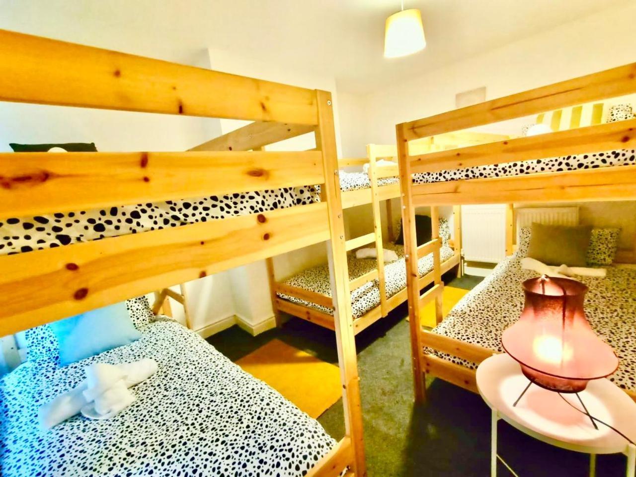 Lovely 4 Bedroom In Anfield - Near Stadium, Centre, Sleeps 18 Hébergement de vacances